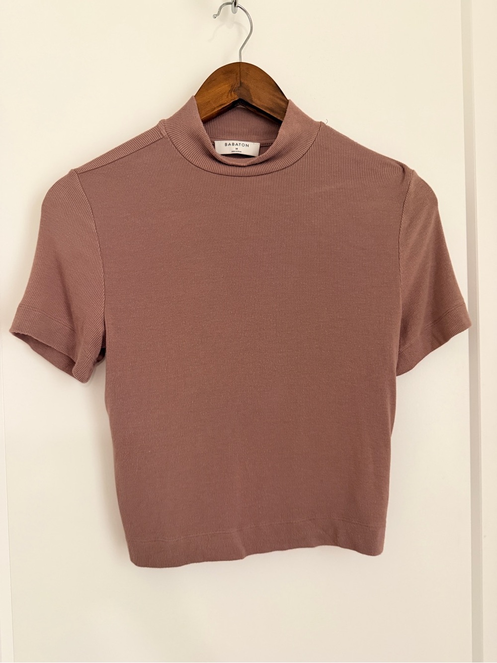 Aritzia Babaton Ribbed Mock Neck Top – Dusty Rose – Medium